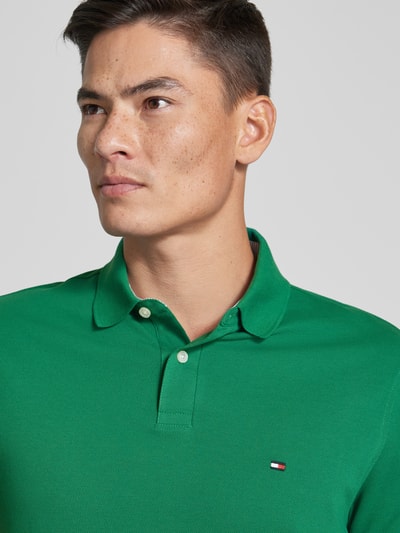 Tommy Hilfiger Koszulka polo o kroju regular fit z wyhaftowanym logo Trawiasty zielony 3