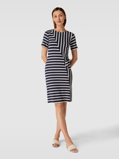 Betty Barclay Knielanges Kleid mit Streifenmuster Marine 1