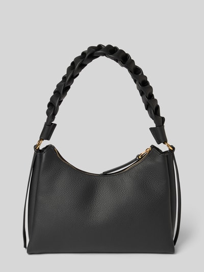 Produktfoto, czarna torebka z ziarnistą fakturą o lekko zaokrąglonym kształcie, pasek na ramię z efektem plecionki, detal z logo, model 'BOHEME GRANA DOUBLE HOBO' od Coccinelle, zamknięcie na zamek błyskawiczny, szerokość w rozmiarze 1: 30 cm, długość w rozmiarze 1: 22 cm, głębokość w rozmiarze 1: 11 cm, długość paska na ramię w rozmiarze 1: 50 cm