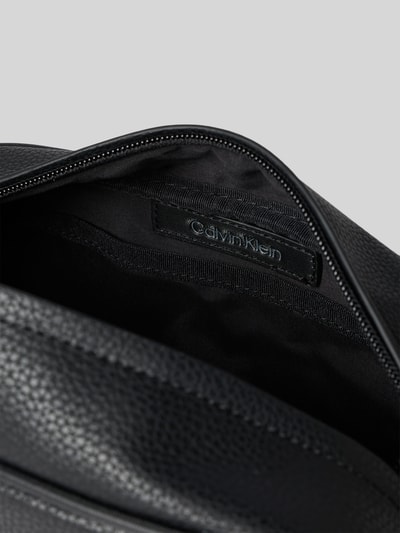 CK Calvin Klein Toilettas met draaglus en labeldetail Zwart - 4