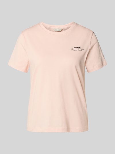 Produktfoto, T-Shirt mit Label-Print und Rundhalsausschnitt von Gant, damski t-shirt z czystej bawełny, krój regular fit, nadruk z logo, okrągły dekolt, długość tyłu w rozmiarze S: 57 cm, jasnoróżowy kolor, gładka faktura, prosta forma