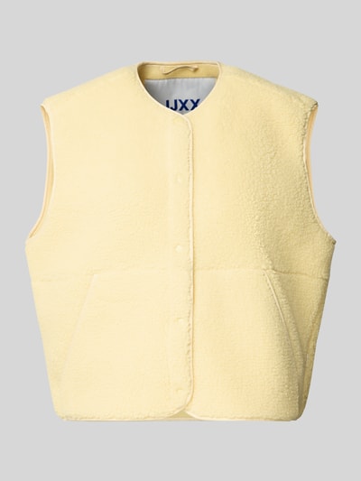 Produktfoto, Teddyweste mit Eingrifftaschen Modell 'VERA' von JJXX in Creme, strukturierte Oberfläche, gerader Schnitt, Rundhalsausschnitt, Druckknopfverschluss, Damenmode