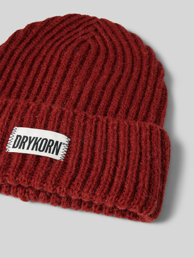 Drykorn Czapka beanie z naszywką z logo model ‘SEANIA’ Rdzawoczerwony 2