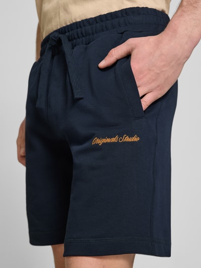 JACK & JONES Sweatshorts mit Label-Stitching Modell 'KARL' Marine 3