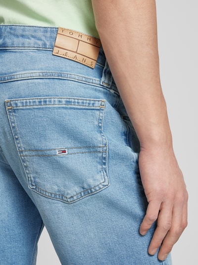 Tommy Jeans Regular Fit Jeansshorts im 5-Pocket-Design Modell 'RONNIE' Hellblau 3