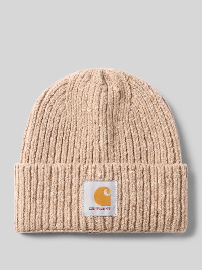 Produktfoto, Beanie mit Label-Patch Modell 'ASHLEY' von Carhartt Work In Progress, beige, breite Strickstruktur, rechteckiges Label, Herren Beanie.