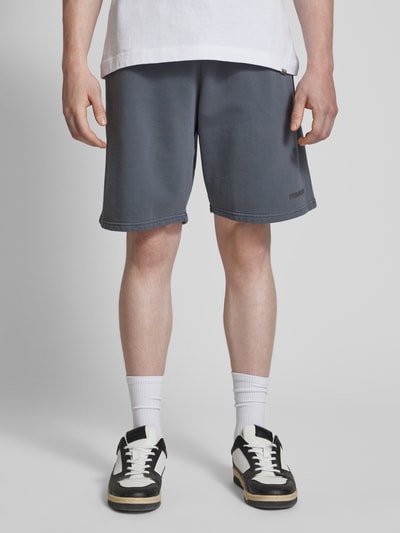 REVIEW Relaxed Fit Sweatshorts mit Label-Print Dunkelgrau 4