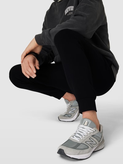 REVIEW Sweatpants mit Tunnelzug Schwarz 3