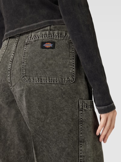 Dickies Spodnie cargo o kroju regular fit z naszywką z logo model ‘NEWINGTON’ Czarny 3