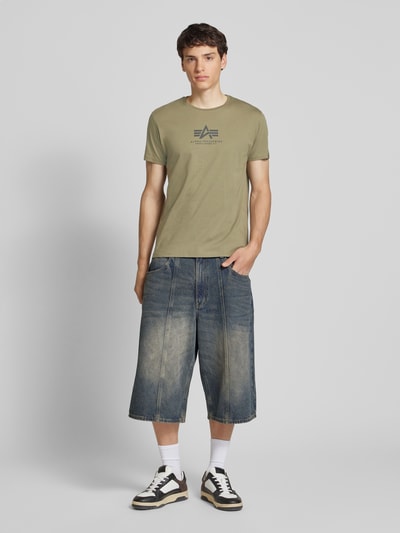 Alpha Industries T-Shirt mit Label-Print Oliv 1