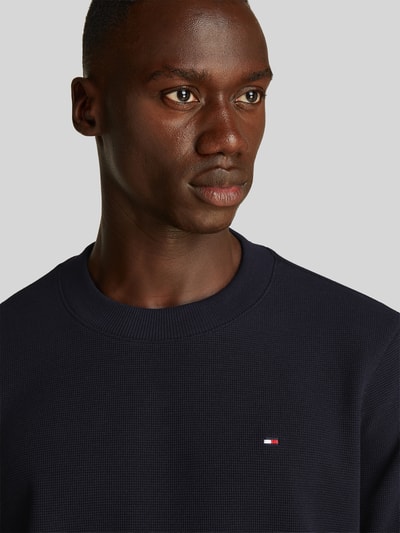 Tommy Hilfiger Regular Fit Langarmshirt mit dezentem Logo-Detail Marine 3