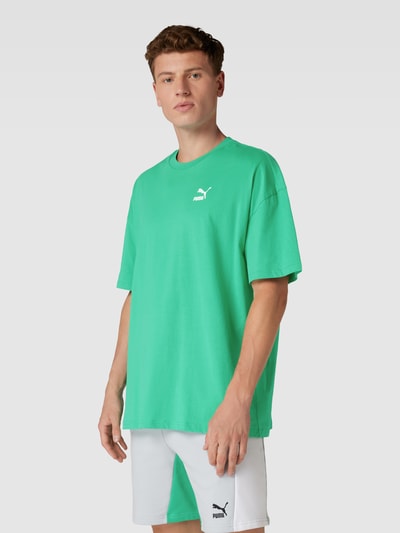 PUMA PERFORMANCE Oversized T-Shirt mit Label-Print Modell 'CLASSICS' Grass 4