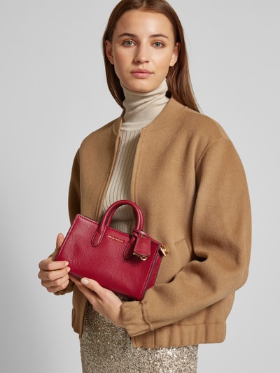 MICHAEL Michael Kors Lederhandtasche mit Label-Anhänger Modell 'SCARLETT' Rot 1