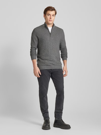 s.Oliver RED LABEL Regular Fit Pullover aus reiner Baumwolle mit Strukturmuster Mittelgrau 1