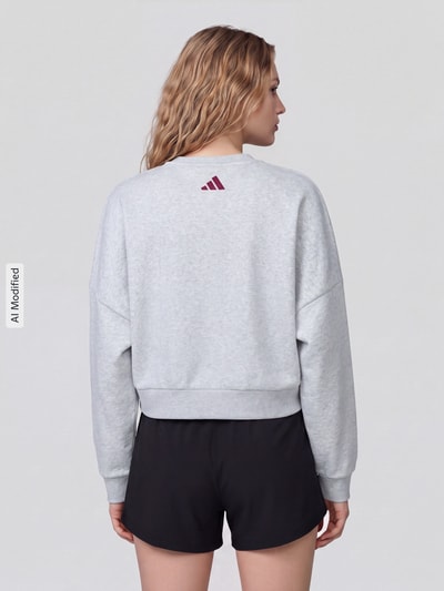 adidas Sportswear Sweatshirt mit kontrastierendem Logo-Schriftzug Hellgrau Melange 5