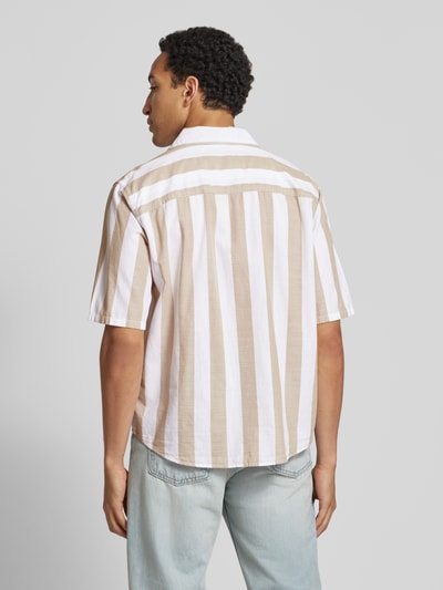 Only & Sons Koszula casualowa o kroju relaxed fit z kołnierzykiem typu resort model ‘TES’ Beżowy 5