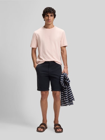 BOSS Orange Szorty chinos z mieszanki bawełny w kroju slim fit Granatowy 1