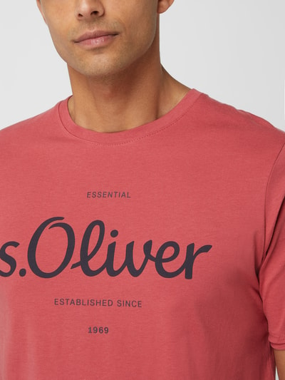 s.Oliver RED LABEL Regular Fit T-Shirt mit Logo-Print  Rot 3