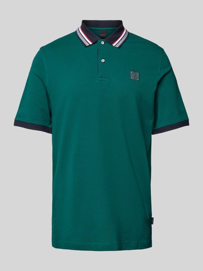 bugatti Poloshirt mit Kontrastbesatz Gruen 2