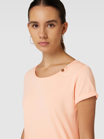 Ragwear T-Shirt mit Zierknöpfen Apricot 3