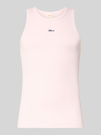 Produktfoto, Tanktop in Ripp-Optik mit Label-Stitching von BLKVIS für Herren, Slim-Fit, Rundhalsausschnitt, Rückenlänge bei Größe M 64 cm, hellrosa Farbton