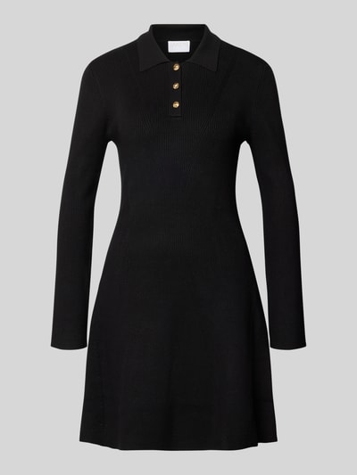 Produktfoto, Tailliertes Strickkleid aus Viskose-Mix von Jake*s Collection in Schwarz mit goldfarbenen Knöpfen und feiner Rippstruktur