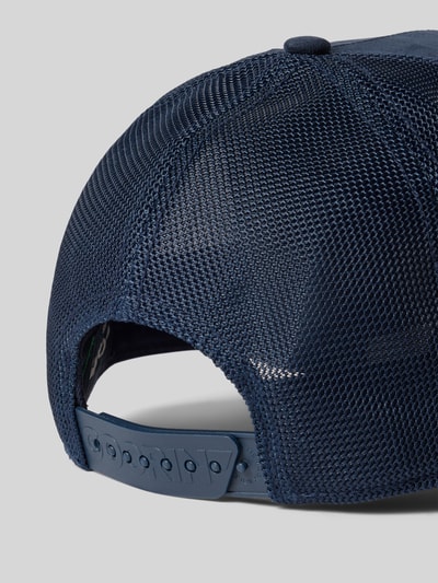 Produktfoto, Trucker Cap mit Motiv-Patch Modell 'Silver Legend' von GOORIN BROS., mieszanka bawełny, daszek, regulowana długość