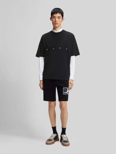 HUGO t-shirt oversized z nadrukiem na tyle model 'DARISO' Czarny 1