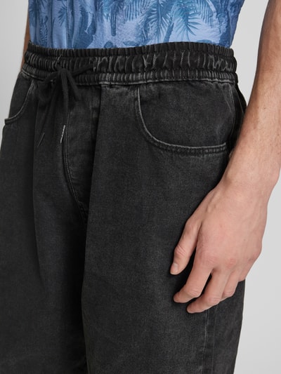 REVIEW Jeans Shorts mit elastischem Bund - Jorts Black 3