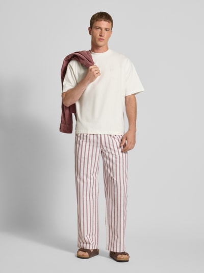 PROHIBITED T-Shirt mit Label-Stitching und Rundhalsausschnitt Offwhite 1