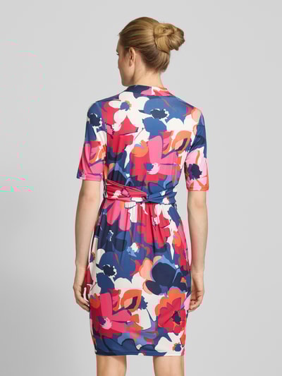 Vera Mont Knielanges Cocktailkleid in Wickel-Optik Blau 5