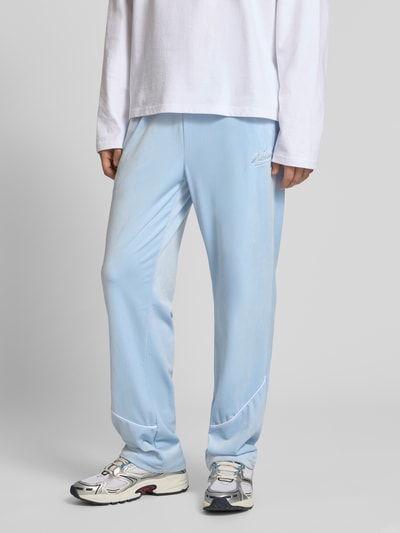 KARL KANI Sweatpants mit Label-Stitching Hellblau 4