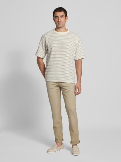 Brax Straight Fit Jeans mit Kontrastnähten Modell 'Chuck' Beige 1