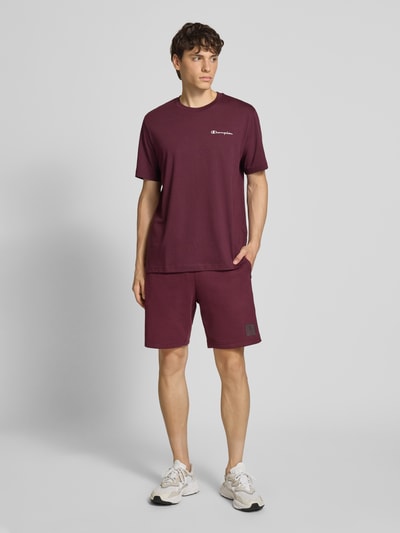 CHAMPION T-Shirt mit Logo-Stitchings und Rundhalsausschnitt Bordeaux 1