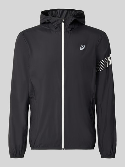 Produktfoto, schwarze Regular Fit Jacke mit Logo-Print Modell 'ICON' von ASICS TIGER, Kapuze, Reißverschluss, elastische Abschlüsse, glatte Oberfläche