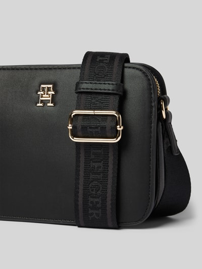 Tommy Hilfiger Handtasche mit Logo-Applikation Black 3