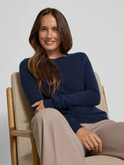 Christian Berg Woman Gebreide pullover van puur kasjmier Donkerblauw - 3