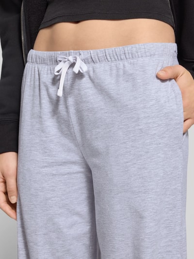 Review Sweatpants mit elastischem Bund Hellgrau Melange 3