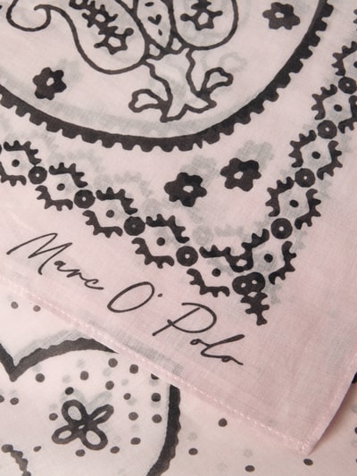 Produktfoto, Tuch aus reiner Baumwolle von Marc O'Polo in Optik: Unifarben mit abstraktem Muster, Label-Schriftzug, Popeline-Textur.
