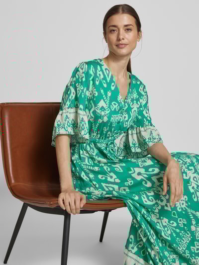 B.Young Maxikleid mit V-Ausschnitt Modell 'JASMINA' Gruen 3