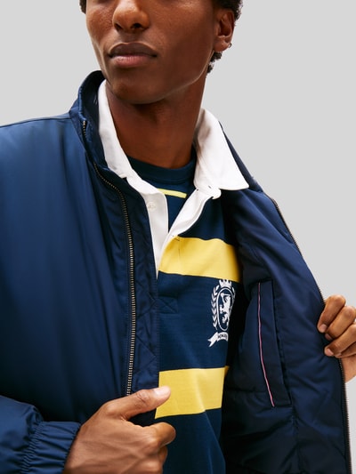 Tommy Jeans Regular Fit Blouson mit Label-Patch Dunkelblau 3