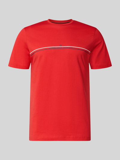 Produktfoto, Regular Fit T-Shirt mit Logo-Print von Christian Berg Men, czerwony, bawełna, krój regular fit, okrągły dekolt, długość tyłu w rozmiarze M: 70 cm
