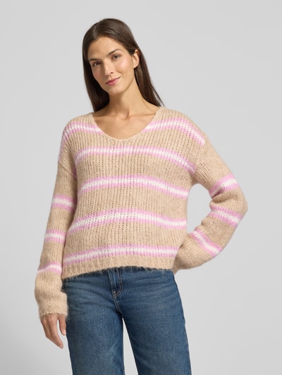 mbyM Sweter z dzianiny z okrągłym dekoltem model ‘Gatilin’ Mocnoróżowy 4