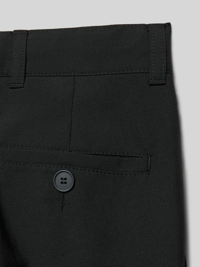 Produktfoto, schwarze Stoffhose mit Gesäßtasche von G.O.L. aus Schurwoll-Mix, glatte Struktur, französische Eingrifftaschen, Detailaufnahme.