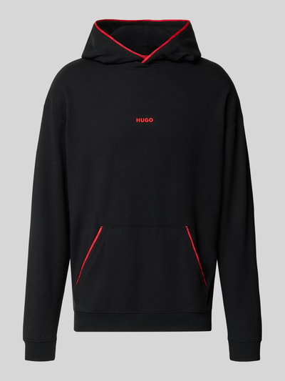 Produktfoto, czarna bluza z kapturem Regular Fit Hoodie aus Baumwoll-Mix Modell 'NOAH' od HUGO, kontrastowe czerwone akcenty, Męski t-shirt od HUGO