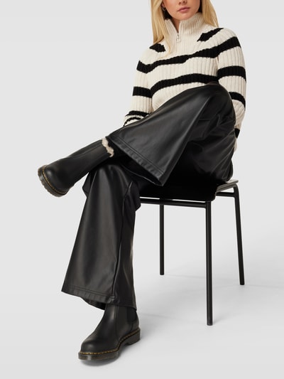 Dr. Martens Chelsea Boots aus Leder Modell 'Leonore' Schwarz 1