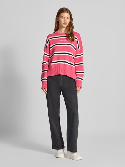 Guess Jeans Oversized gebreide pullover met labelstitching Fuchsia - 1