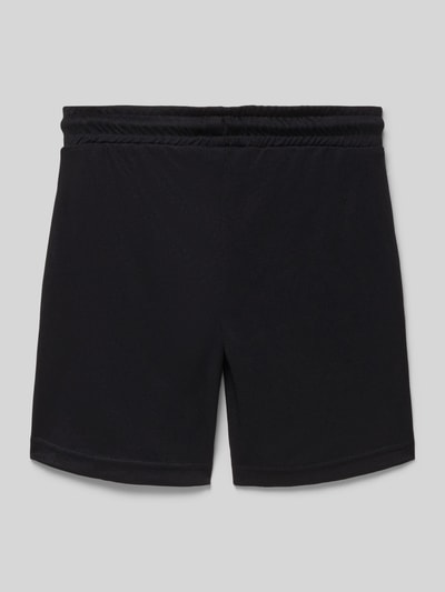 Produktfoto, Regular Fit Shorts mit elastischem Bund von Blue Seven, schwarze Kinder Shorts mit elastischem Bund und Tunnelzug, glatte Textur.