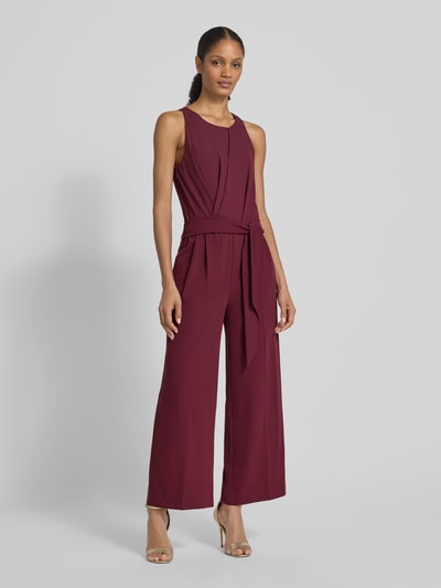V.M. Jumpsuit mit Bindegürtel Bordeaux 1