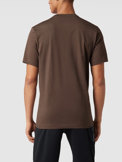 Nike T-Shirt mit Logo-Stitching Oliv 5